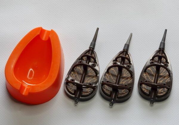 Genesis Carp GC Koszyczek Method Feeder Premium nr.4 80g 3szt + foremka