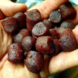 Genesis Carp GENESIS CARP PELLET BOILIES 14MM CZOSNEK 1KG