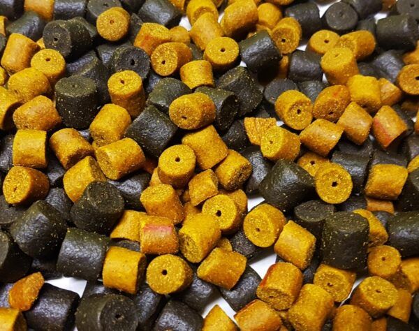 Genesis Carp GENESIS CARP Pellet Halibut-Ananas 10mm 1kg